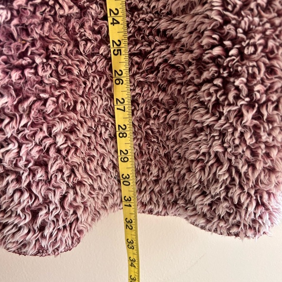 Fluffy Jacket - Picture 4 of 4